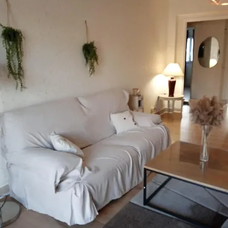 Apartment Traversant Avec Parking Gratuit Et Navette Gratuite A 2 Mn A Pied Cagnes-sur-Mer